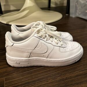 Nike Air Force 1 - White/White - Women’s 7 / Mens 5.5